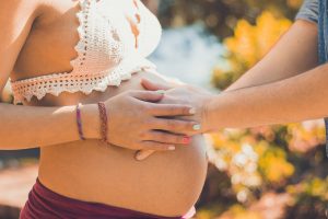 Read more about the article Vai grūtniecēm ir nepieciešami papildus vitamīni?